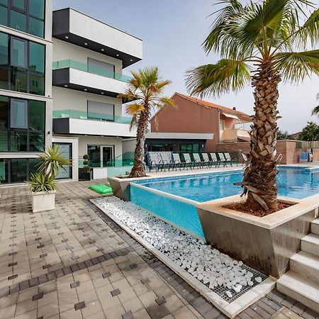 Boutique Apartments Blitz ビビニェ エクステリア 写真