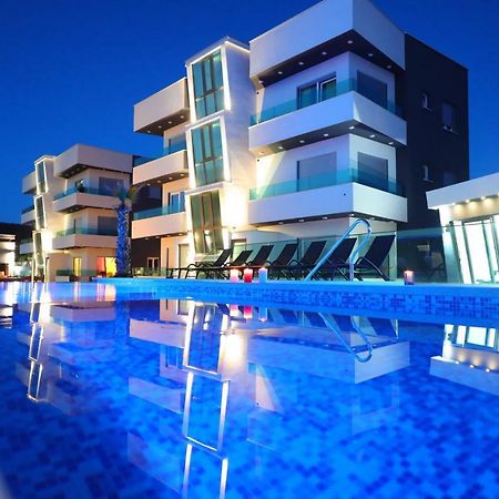 Boutique Apartments Blitz ビビニェ エクステリア 写真