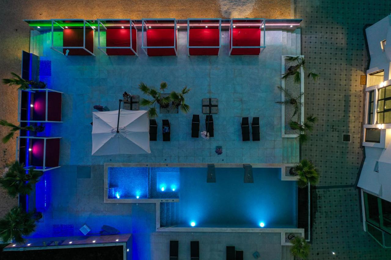 Boutique Apartments Blitz ビビニェ エクステリア 写真