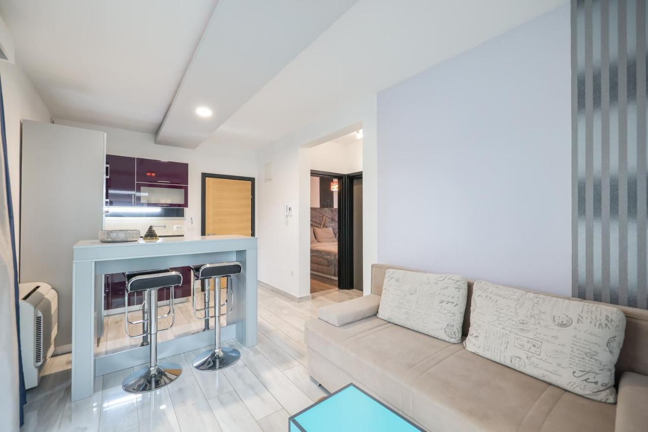 Boutique Apartments Blitz ビビニェ エクステリア 写真