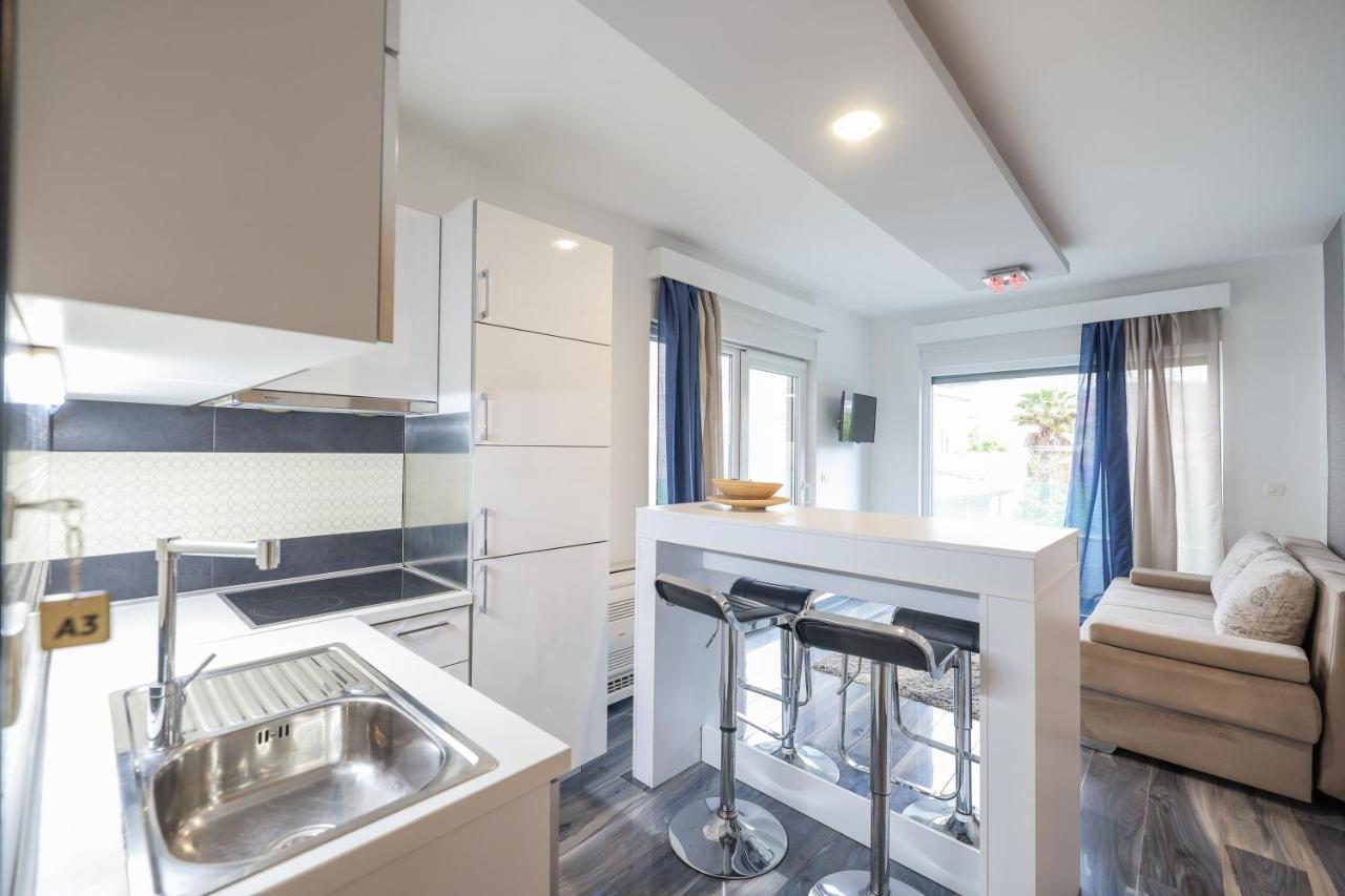 Boutique Apartments Blitz ビビニェ エクステリア 写真