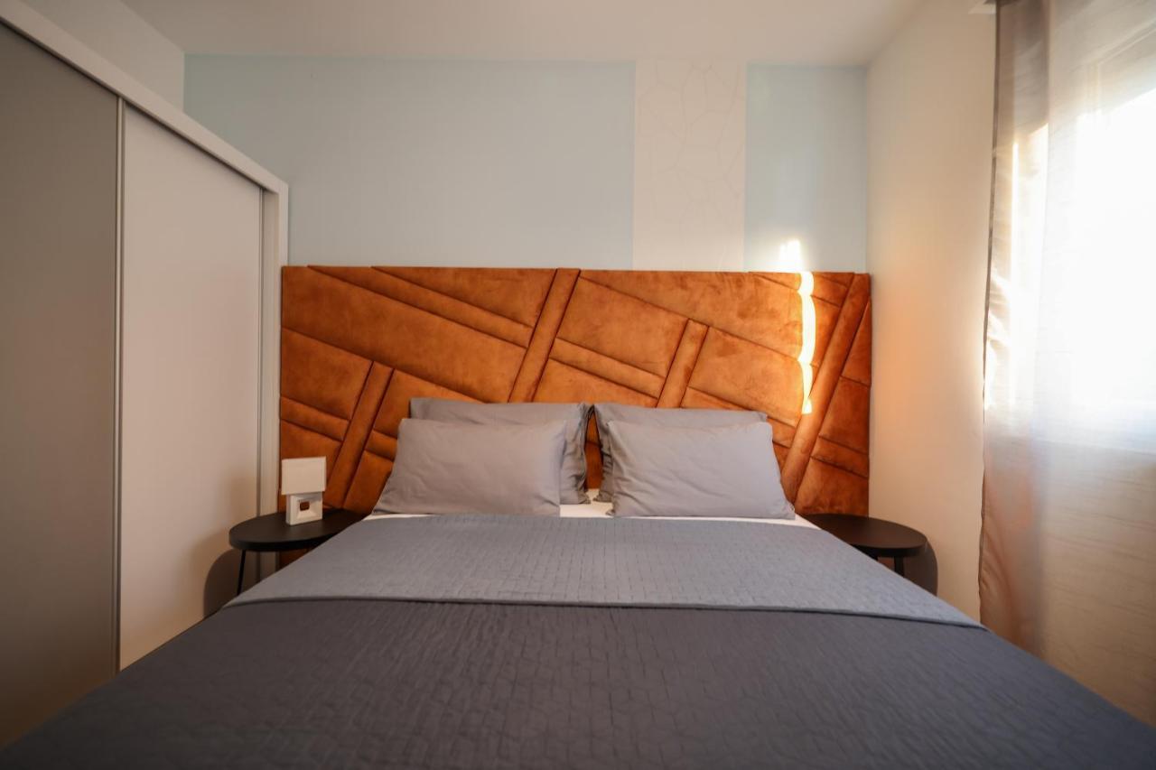 Boutique Apartments Blitz ビビニェ エクステリア 写真