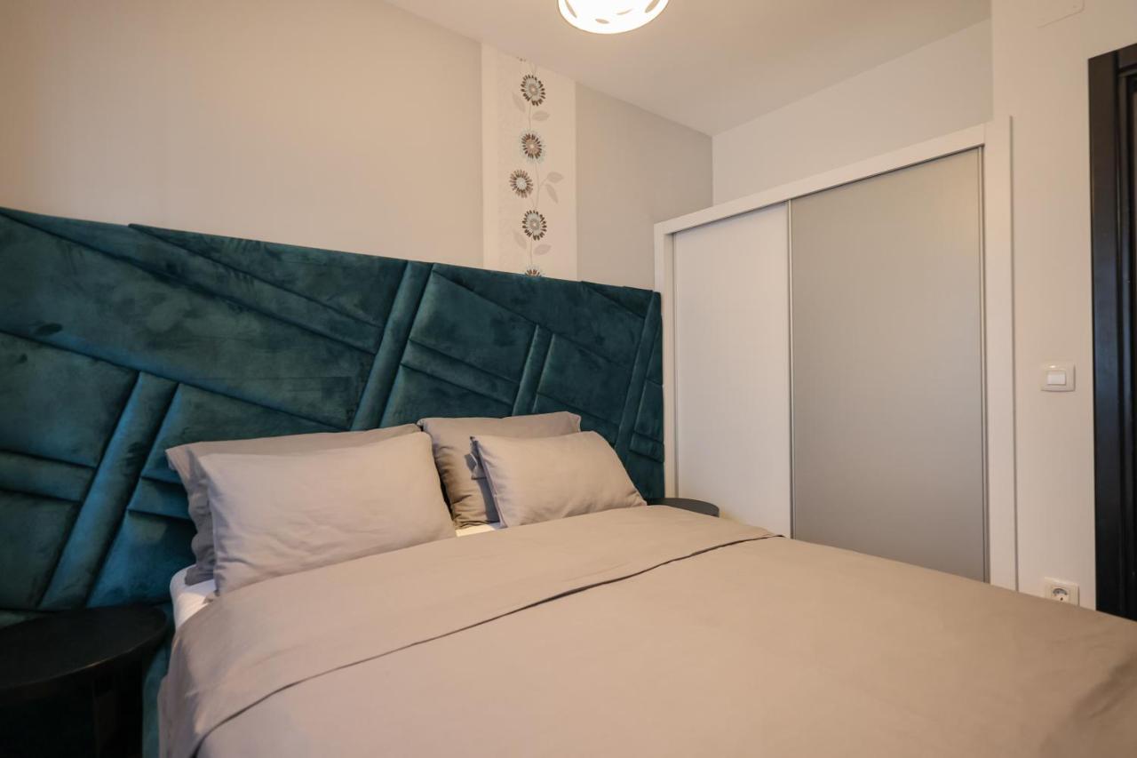 Boutique Apartments Blitz ビビニェ エクステリア 写真