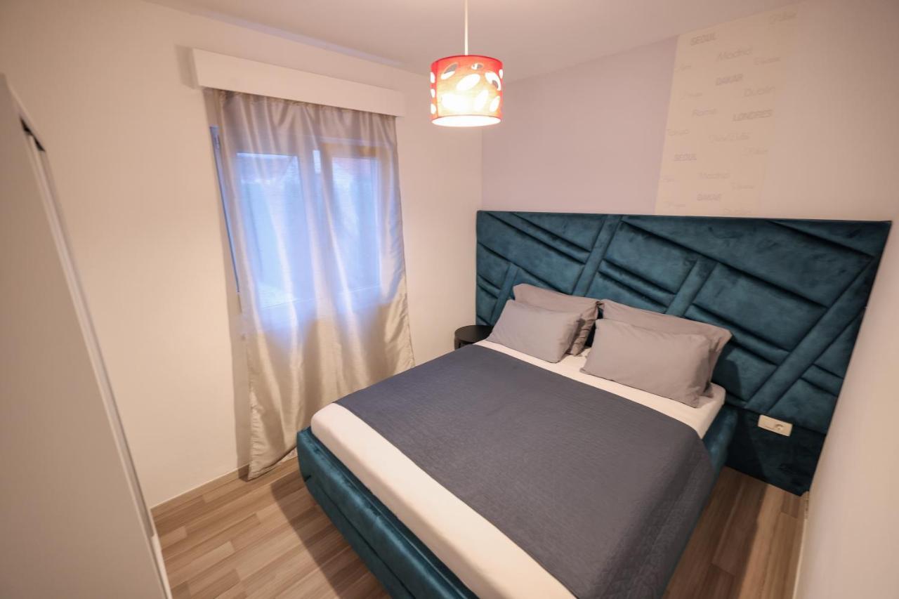 Boutique Apartments Blitz ビビニェ エクステリア 写真