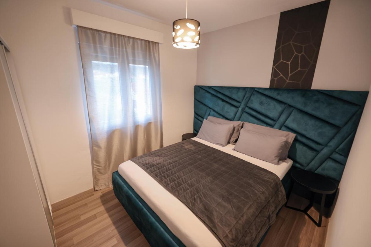Boutique Apartments Blitz ビビニェ エクステリア 写真