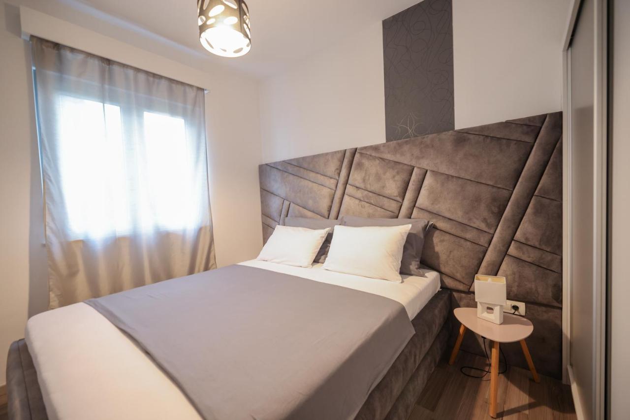 Boutique Apartments Blitz ビビニェ エクステリア 写真
