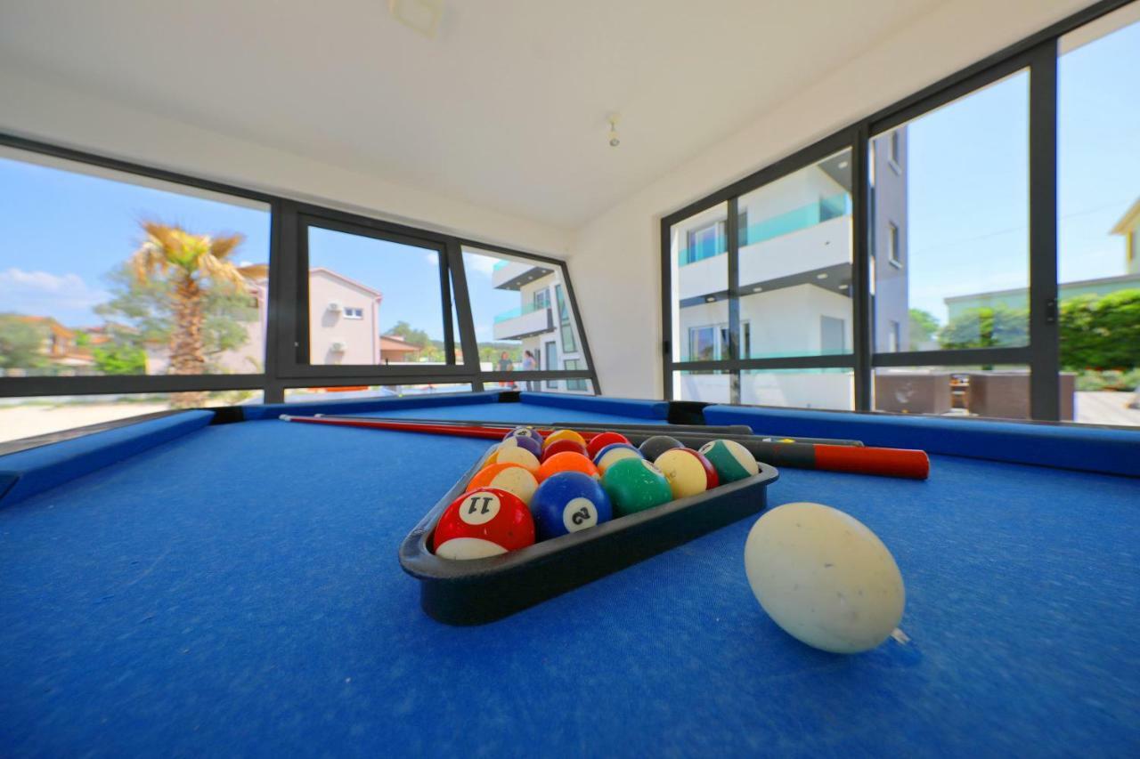 Boutique Apartments Blitz ビビニェ エクステリア 写真