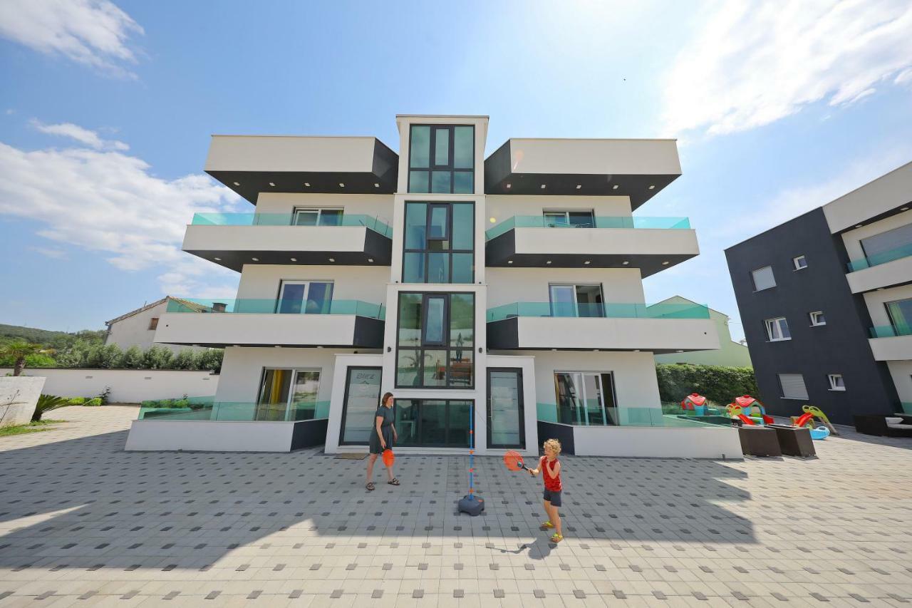 Boutique Apartments Blitz ビビニェ エクステリア 写真