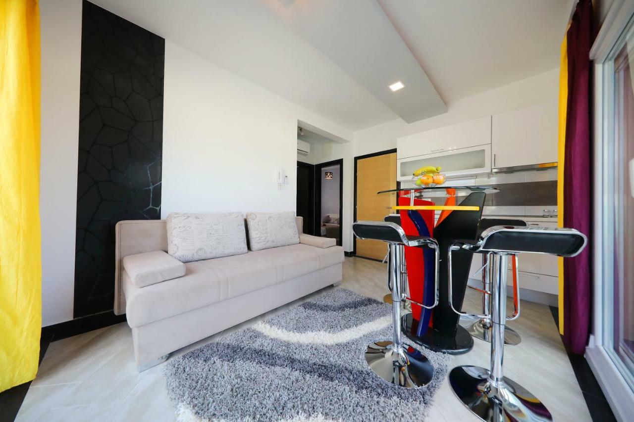 Boutique Apartments Blitz ビビニェ エクステリア 写真
