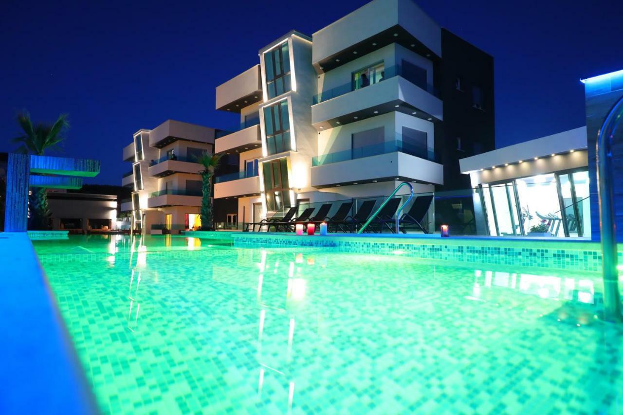 Boutique Apartments Blitz ビビニェ エクステリア 写真