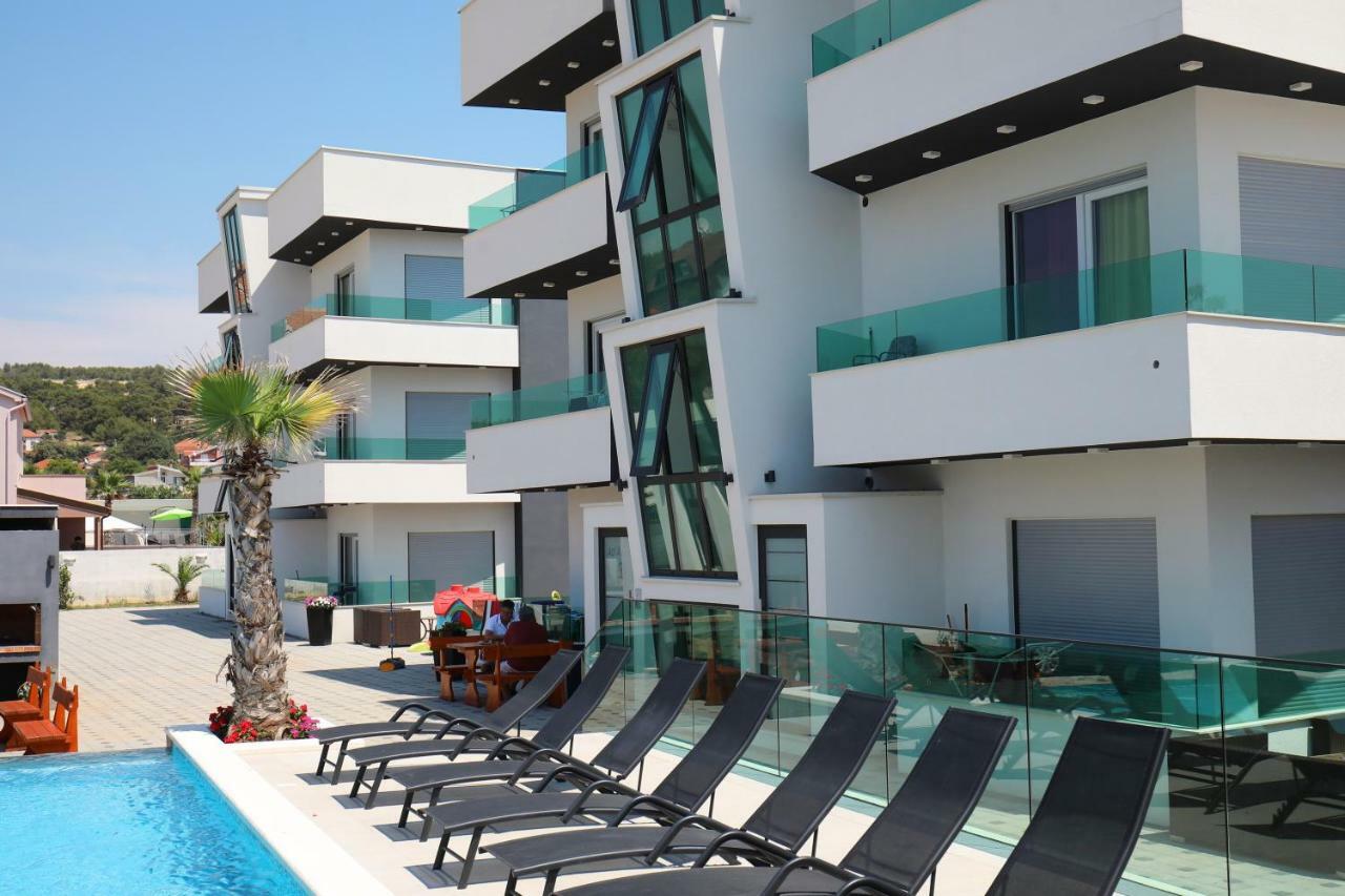 Boutique Apartments Blitz ビビニェ エクステリア 写真